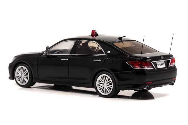 トヨタ クラウン アスリート（GRS214）2017 警察本部警備部要人警護車両