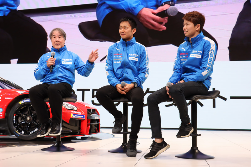 2月16日に開催された「日産モータースポーツファンイベント」に出席したTEAM IMPULの星野一義監督（左）、平峰一貴選手（中央）、佐々木大樹選手（右）