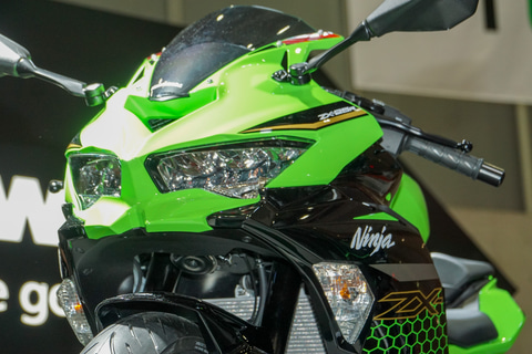 カワサキの新型車「Ninja ZX-25R」。インドネシアで予約注文開始 - Car