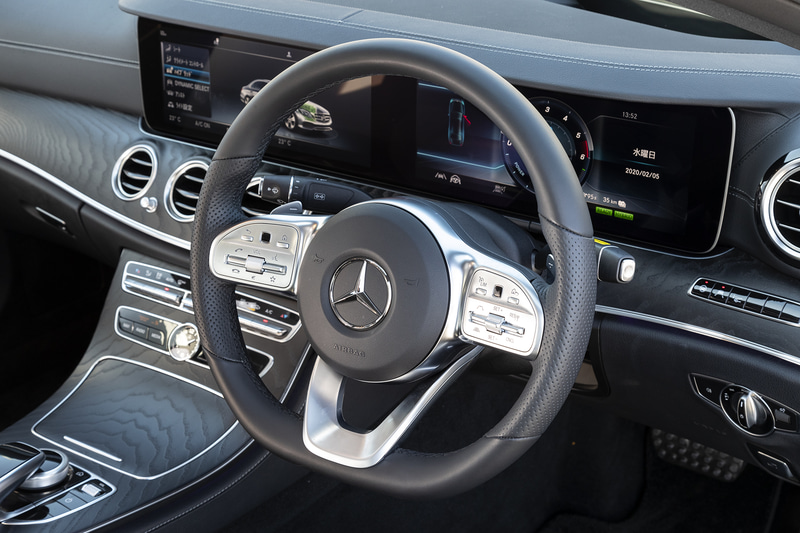 インテリアもE 350 アバンギャルドスポーツに準じた装備となる