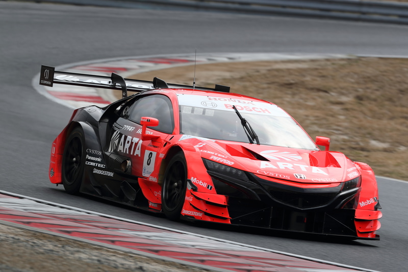 GT500クラスのトップは、8号車 ARTA NSX-GT