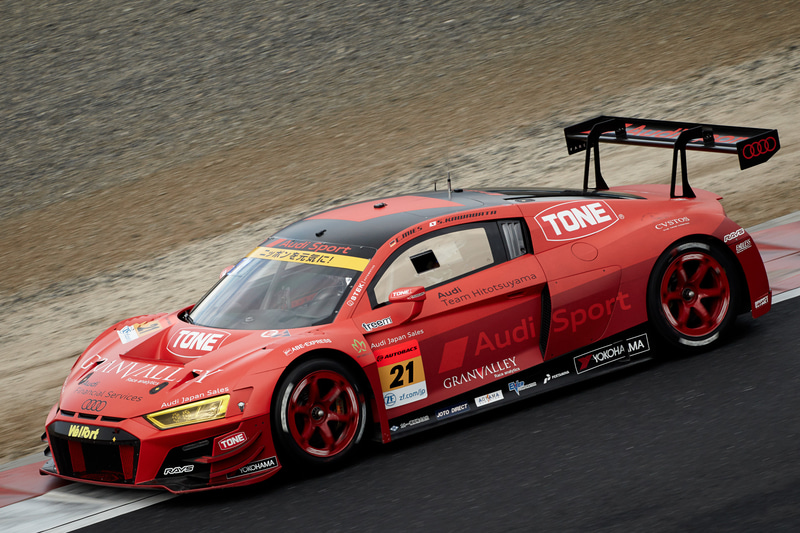 SUPER GTのGT300クラスに参戦する21号車 Hitotsuyama Audi R8 LMS