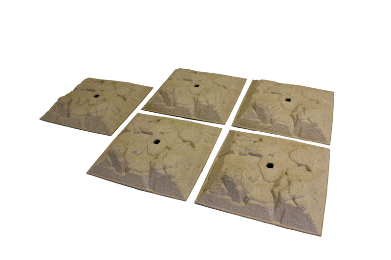 インドアで楽しく遊べるミニッツ4×4用岩場地形「ミニッツ 4×4 スタッカブル テレイン（5ピース：MXW006）」も同時発売。価格は6000円（税別）