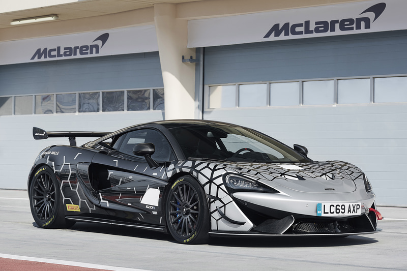 「オートモビル カウンシル 2020」で日本初公開されるマクラーレン「620R」