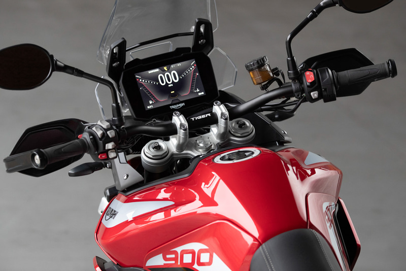 フルカラー7インチTFT液晶ディスプレイ