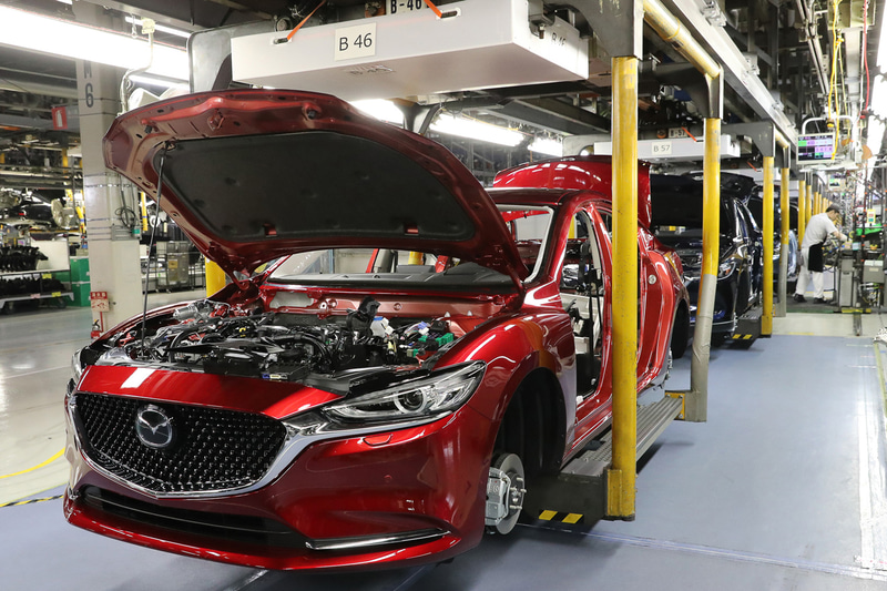 山口県防府市にあるマツダ 防府工場は、3月28日～4月30日の期間で13日の操業休止などを行なう