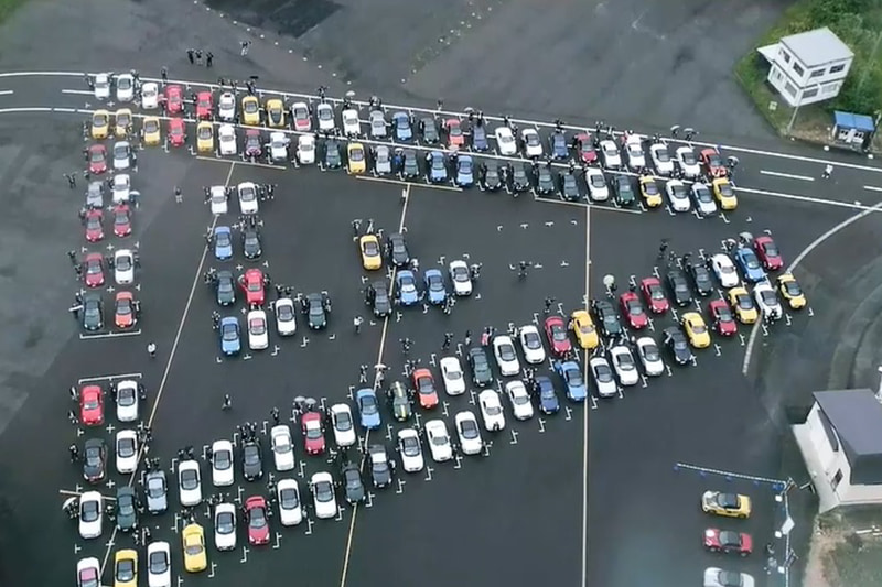 コペンで描かれたダイハツのロゴ