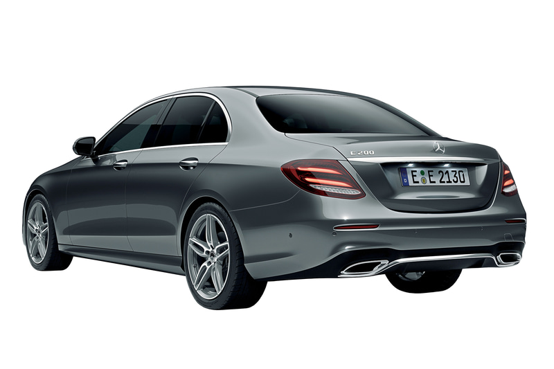 E 200 ローレウスエディション（セダン）