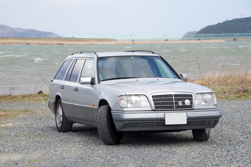 北上川河口付近の砂利道にて