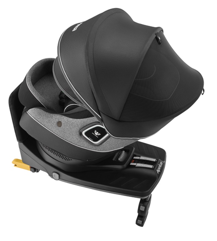 後向き時：440×726～786×546～599mm（幅×奥行×高さ）、前向き時：440×661×719～776mm（幅×奥行×高さ）、重量15.2kg