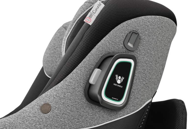 後向き時：440×726～786×546～599mm（幅×奥行×高さ）、前向き時：440×661×719～776mm（幅×奥行×高さ）、重量15.2kg