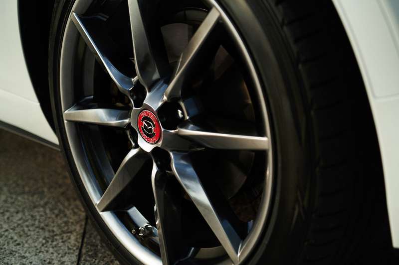 センターホイールキャップ（創立100周年スペシャルロゴ付）