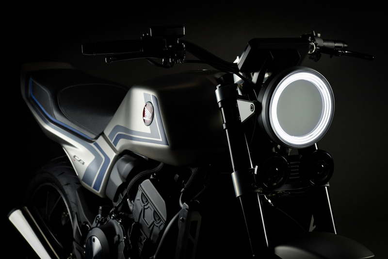 CB-F コンセプトは「CB750F」（輸出モデル：CB900F）のデザインモチーフを踏襲