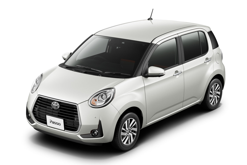 ボディカラーは特別設定色「ジューシーピンクメタリック」（上段左）など全10色を用意する