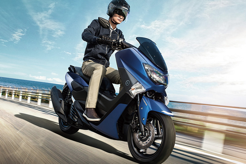 「NMAX ABS」の新色「マットブルー」