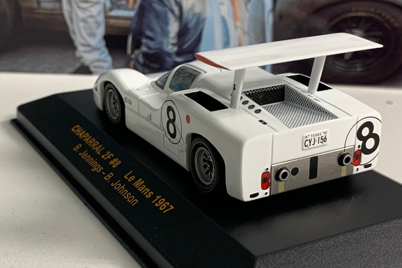 時代の寵児、「シャパラル 2F」。ハイマウントウイングが度肝を抜いた。3速ATを使っている