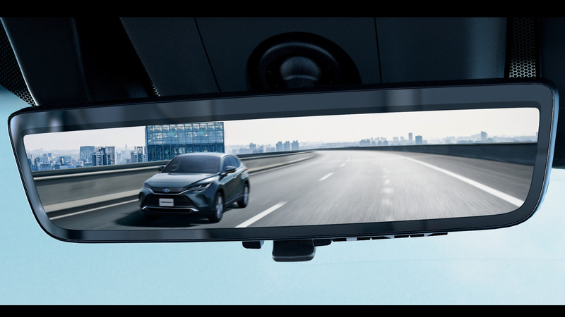 前後方向を録画可能な「デジタルインナーミラー」をトヨタ車初採用