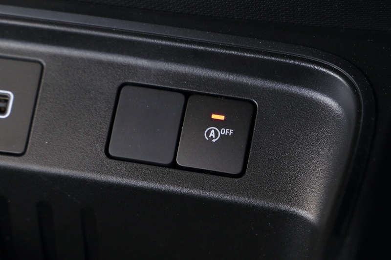 ストップ＆スタート機能のON/OFFスイッチ