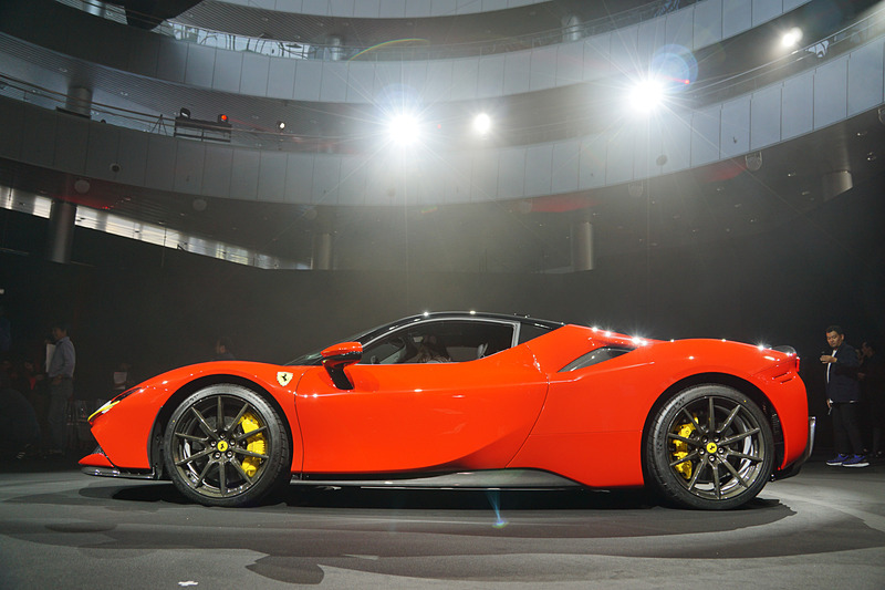 フェラーリ SF90 Stradale