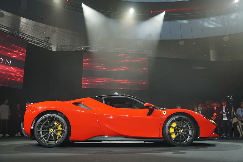 フェラーリ SF90 Stradale