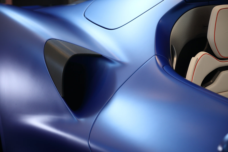 世界初のマクラーレン・アクティブ・エア・マネージメント・システム（AAMS）を採用