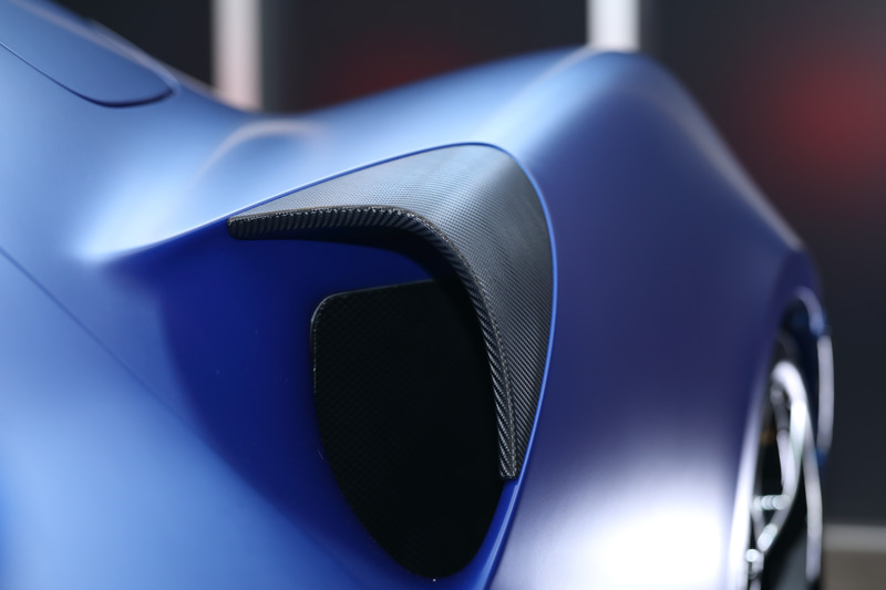 世界初のマクラーレン・アクティブ・エア・マネージメント・システム（AAMS）を採用