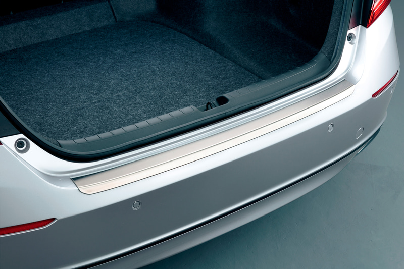 リアバンパープロテクター：1万9800円