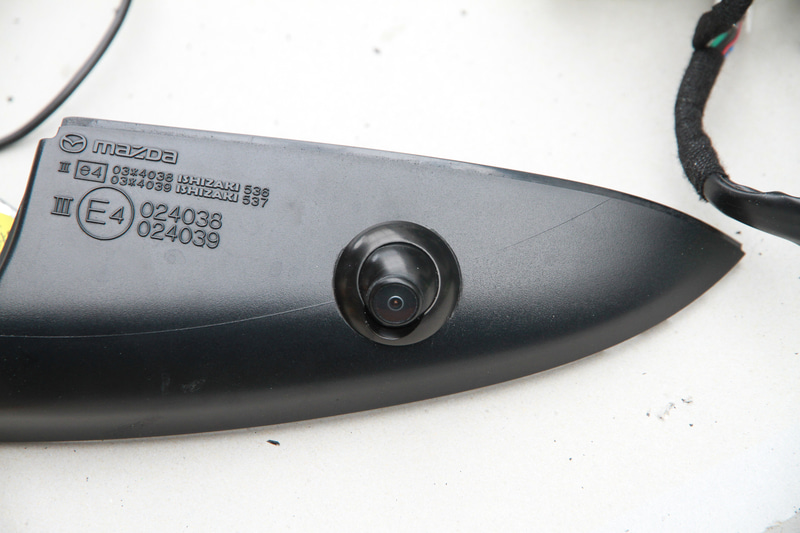 汎用サイドカメラとレーダー探知機をDIYで取り付けてみた件