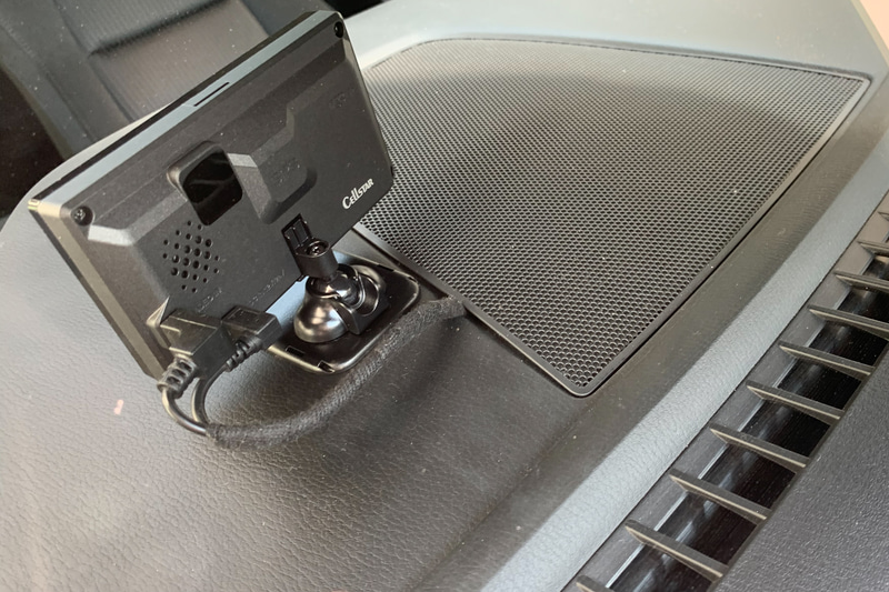 こんな感じ。そのままだとカバーが浮いちゃうので今度削ってしまおうと思います