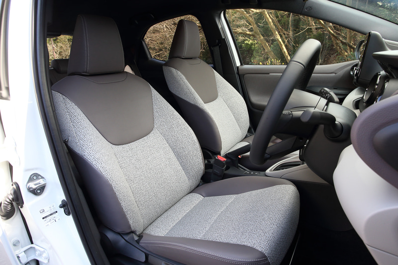 ヤリス HYBRID Zのインテリア