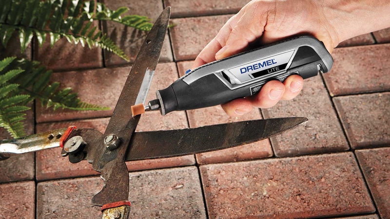 金属の研削や刃付け作業