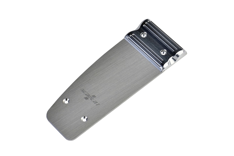 純正のフットポジションがネオプロトの理想に近い設計であったクラウンはウェーバータイプを採用