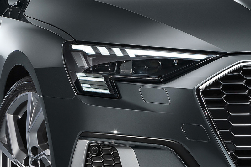 15個のLEDセグメント（3個×5段）で構成されたピクセルアレイ