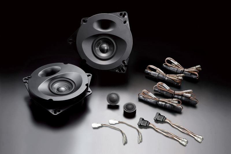 スピーカーパッケージ「SP-Y12M」（セパレート2ウェイタイプ）価格9万9000円（税別）