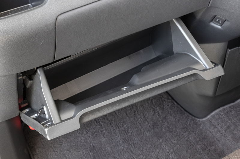 グローブボックスも用意