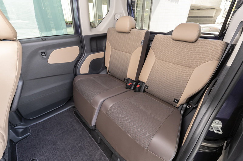 リクライニングも可能