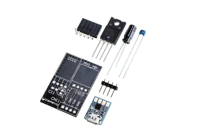 キットに入っている部品など。基盤なども含まれる