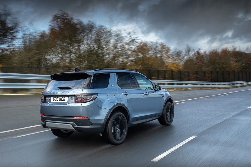 ディスカバリー スポーツ P300eの0-100km/h加速は6.6秒