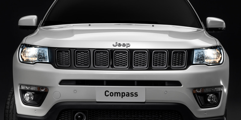 コンパス・ナイトイーグル