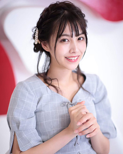 「マツモトキヨシ レースクイーン」のくるす蘭さん