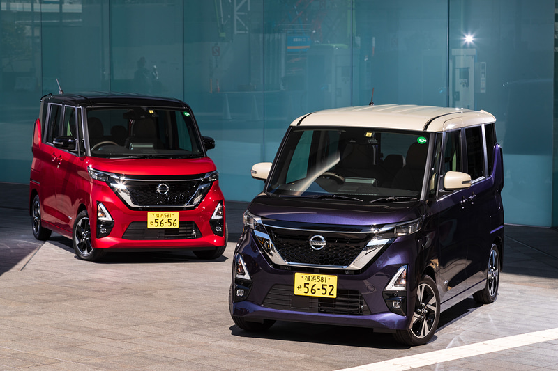 スパークリングレッド/ブラックの2トーン仕様が「ハイウェイスターX プロパイロットエディション」、アメジストパープル/フローズンバニラパールの2トーン仕様が「ハイウェイスターG ターボ プロパイロットエディション」。ルークス（2WD）のボディサイズは3395×1475×1780mm（全長×全幅×全高）、ホイールベースは2495mm