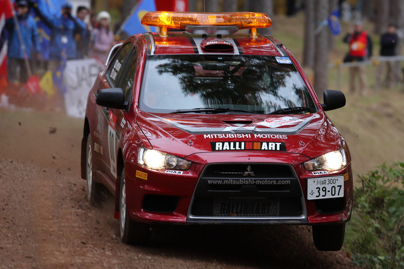 三菱がランサーエボリューションXの「00カー」