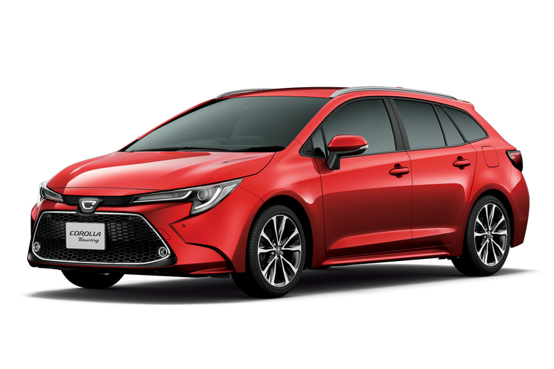 500台限定のカローラ ツーリング特別仕様車「“2000 Limited”」。ボディカラーはレッドマイカメタリック