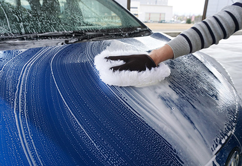洗車すれば泡は少なくなるので水で流すのも容易