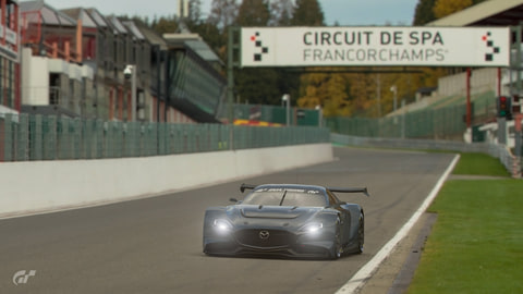 マツダ×グランツーリスモSPORT。バーチャルで蘇った4ローター