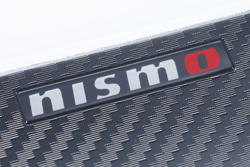 材質は塩化ビニール樹脂（ハイボスカル）