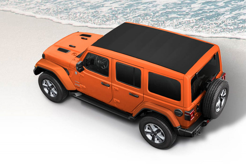 ラングラー・アンリミテッド・サハラ 2.0L・スカイワンタッチパワートップ