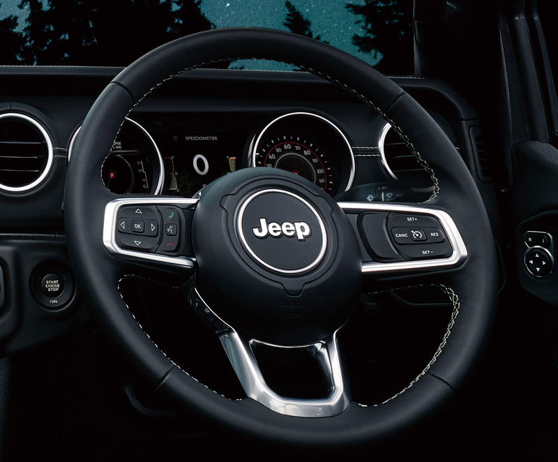 革巻きステアリングホイール