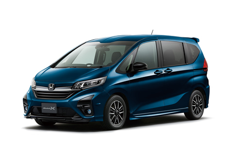 ホンダ、「フリード Modulo X」をマイチェン。3つのエアロフィンで走行