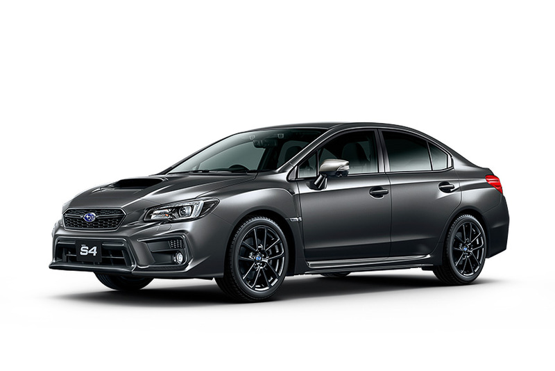 年次改良で廃止となる「2.0 GT EyeSight」（左）、「2.0 GT-S EyeSight」